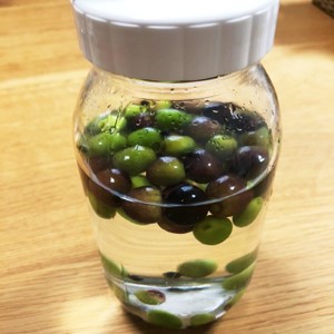 オリーブの自家製塩漬け レシピ 作り方 By 超深づめ クックパッド 簡単おいしいみんなのレシピが357万品