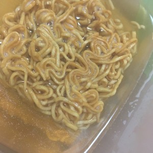 無駄なお湯いらず 簡単チキンラーメン レシピ 作り方 By Chikappe クックパッド 簡単おいしいみんなのレシピが357万品