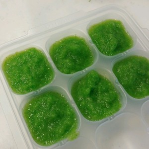 離乳食初期 レタスのペースト レシピ 作り方 By ドラcooking クックパッド 簡単おいしいみんなのレシピが360万品