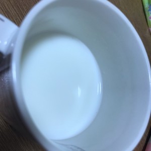 喉に良いはちみつ濃厚ホットみるく レシピ 作り方 By 白雪希 クックパッド 簡単おいしいみんなのレシピが359万品