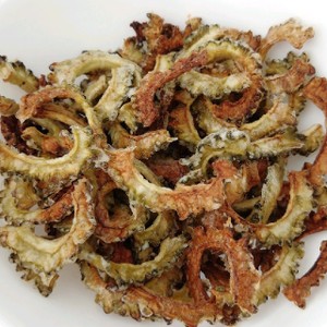 揚げないゴーヤチップス レシピ 作り方 By マリるーむ クックパッド 簡単おいしいみんなのレシピが354万品