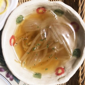 もやし コンソメ バジル 簡単洋風スープ レシピ 作り方 By Kanaconut クックパッド 簡単おいしいみんなのレシピが353万品