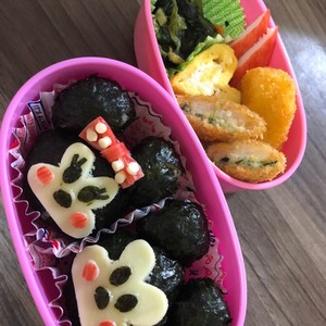 キャラ弁当 型抜きで簡単ミッキー ミニー レシピ 作り方 By むらかみなつこ クックパッド 簡単おいしいみんなのレシピが355万品