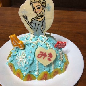 簡単ドームケーキ エルサのドールケーキ レシピ 作り方 By ｋａｔｏｃｈｉｒｉ クックパッド 簡単おいしいみんなのレシピが359万品
