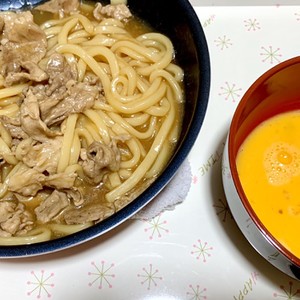 お夜食に すき焼き風うどん レシピ 作り方 By いすの上 クックパッド 簡単おいしいみんなのレシピが354万品
