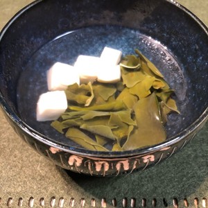 めかぶ茶でお吸い物 レシピ 作り方 By チコリママ クックパッド 簡単おいしいみんなのレシピが361万品