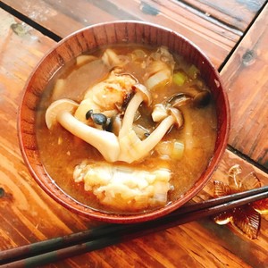 アンコウやカワハギで 白身魚の味噌汁 レシピ 作り方 By かずmama クックパッド 簡単おいしいみんなのレシピが356万品