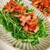 簡単✿豆苗とベーコンのガーリックサラダ　