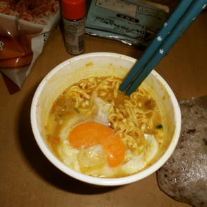 私の大好きなカレーヌードルの食べ方 レシピ 作り方 By ひろママ クックパッド 簡単おいしいみんなのレシピが353万品