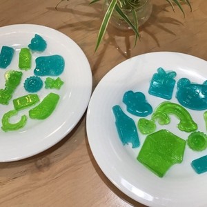 かき氷シロップで 簡単可愛いグミ レシピ 作り方 By さーやgogo クックパッド