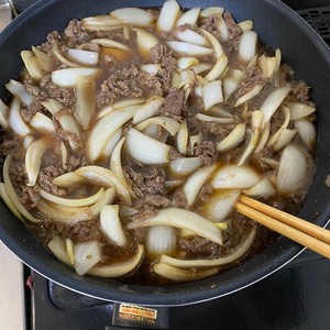麺つゆだけ 簡単牛丼 レシピ 作り方 By ちぇるこ クックパッド 簡単おいしいみんなのレシピが360万品