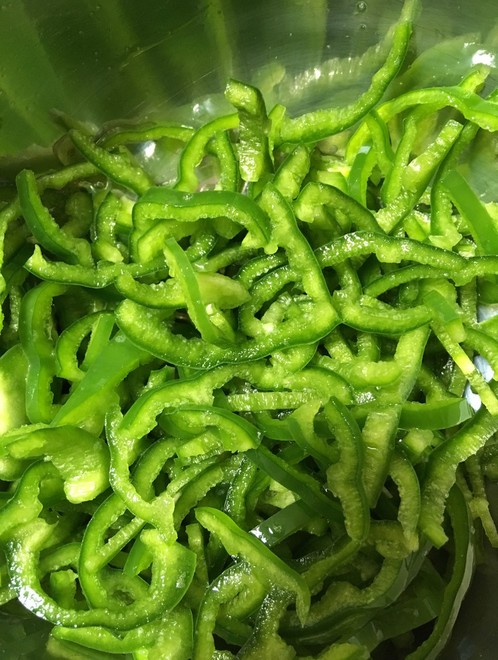 ピーマン嫌い解消 簡単ピーマンの臭み取り レシピ 作り方 By 桃太朗0131 クックパッド 簡単おいしいみんなのレシピが376万品