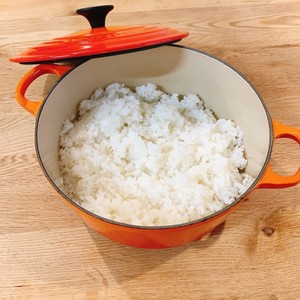 ル クルーゼでご飯 3合22ｃｍロンド レシピ 作り方 By 美渚 クックパッド 簡単おいしいみんなのレシピが357万品