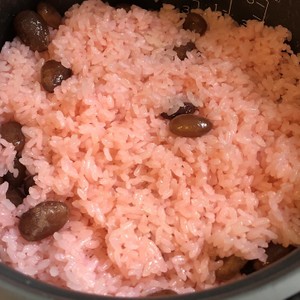炊飯器でカンタン 甲州お赤飯 甘納豆 レシピ 作り方 By Miho F クックパッド 簡単おいしいみんなのレシピが358万品