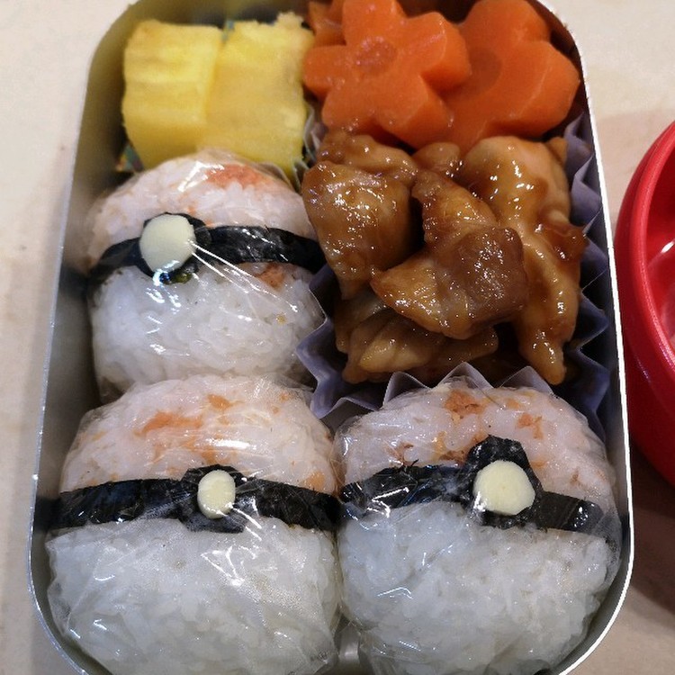 簡単キャラ弁 モンスターボールおにぎり レシピ 作り方 By みいみい02 クックパッド 簡単おいしいみんなのレシピが366万品