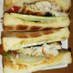 トルコの鯖サンド風サンドイッチ。