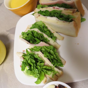 サンチュとハムのサンドイッチ レシピ 作り方 By チコリママ クックパッド 簡単おいしいみんなのレシピが358万品