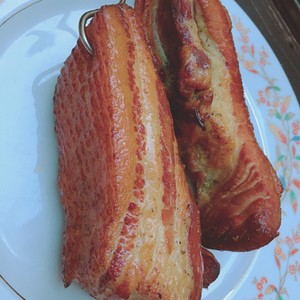 塩抜もソミュール液漬もなしの燻製ベーコン レシピ 作り方 By 善よじ クックパッド 簡単おいしいみんなのレシピが366万品