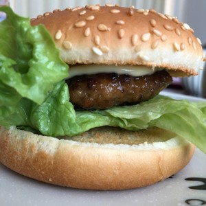 モス再現 てりやきバーガー チキンにも レシピ 作り方 By Miimama クックパッド 簡単おいしいみんなのレシピが353万品