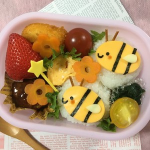 キャラ弁 春 お花畑弁当 レシピ 作り方 By Mai 7112 クックパッド 簡単おいしいみんなのレシピが365万品