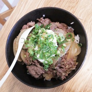 コストコのプルコギで簡単牛丼 レシピ 作り方 By もりぬん クックパッド 簡単おいしいみんなのレシピが357万品