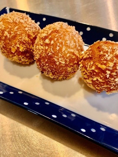 オリーブ入り簡単チーズボールのレシピ