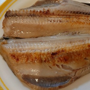 ふっくらしっとり 干物の焼き方 レシピ 作り方 By Toshimasu クックパッド 簡単おいしいみんなのレシピが356万品