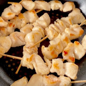 塩だれ焼き鳥 レシピ 作り方 By キッチンさな クックパッド 簡単おいしいみんなのレシピが355万品