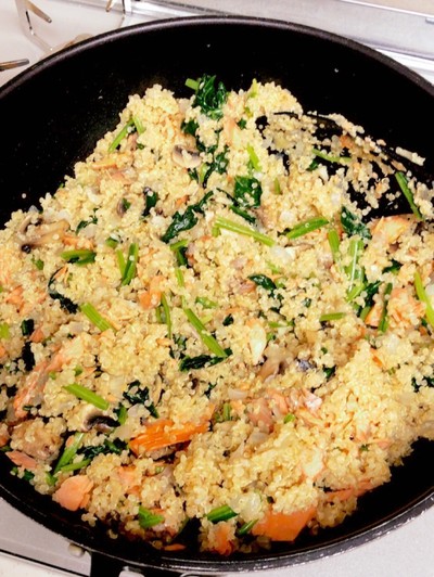 ほうれん草とキヌアのサラダのレシピ