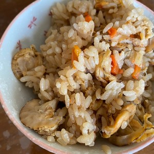 ホタテの稚貝で炊き込みご飯 レシピ 作り方 By みかりん クックパッド 簡単おいしいみんなのレシピが361万品