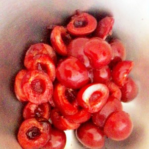 さくらんぼの種の取り方 レシピ 作り方 By プルメリア74 クックパッド 簡単おいしいみんなのレシピが361万品