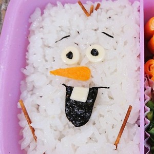 超簡単キャラ弁 アナ雪 顔だけオラフ レシピ 作り方 By Maiつん クックパッド 簡単おいしいみんなのレシピが350万品