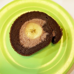 超簡単 基本中の基本 バナナロールケーキ レシピ 作り方 By Calimero クックパッド 簡単おいしいみんなのレシピが356万品