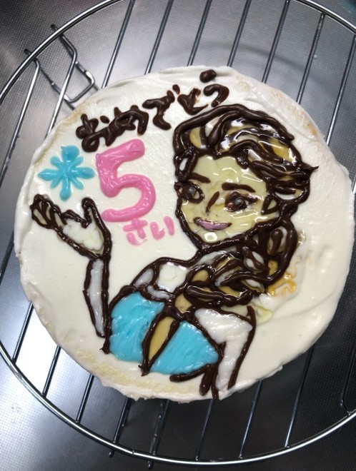 ゼリーで簡単かわいいキャラケーキ レシピ 作り方 By ガルボ クックパッド 簡単おいしいみんなのレシピが374万品