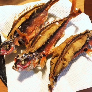 グルクンの唐揚げ 沖縄のお酒のつまみ レシピ 作り方 By Nの人 クックパッド 簡単おいしいみんなのレシピが364万品