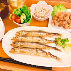 フライパンで失敗なし ししゃもの塩焼き レシピ 作り方 By Kmamicafe クックパッド 簡単おいしいみんなのレシピが361万品