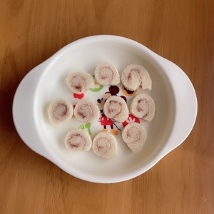 ぐるぐるジャムサンド 離乳食 後期 レシピ 作り方 By Cooking苺ママ クックパッド 簡単おいしいみんなのレシピが353万品