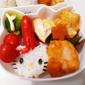 簡単 キティちゃんおにぎり キャラ弁 レシピ 作り方 By Koushu クックパッド 簡単おいしいみんなのレシピが354万品