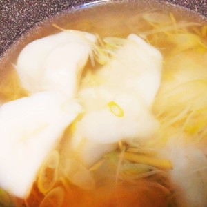 喉に効く ネギ生姜スープうどん レシピ 作り方 By Ganakoma クックパッド 簡単おいしいみんなのレシピが356万品