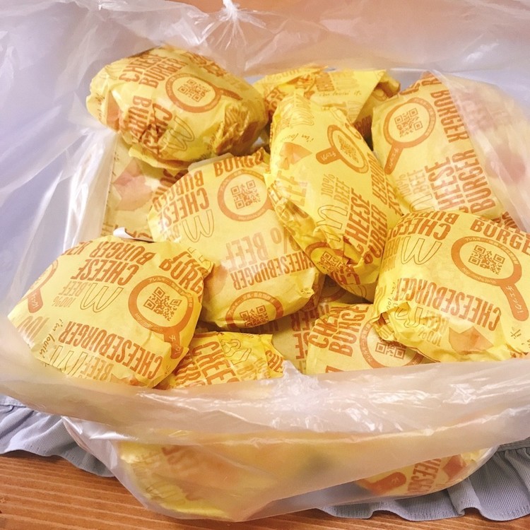 ハンバーガー冷凍保存 レシピ 作り方 By たまのおつかい クックパッド 簡単おいしいみんなのレシピが373万品