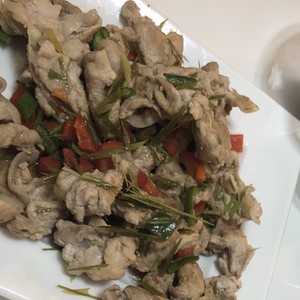 チャークダウ 豚肉のレモングラス炒め レシピ 作り方 By カンボジア観光省 クックパッド 簡単おいしいみんなのレシピが357万品