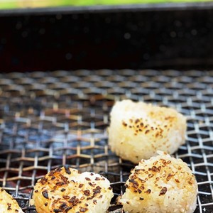 キャンプ飯 qに焼きおにぎり レシピ 作り方 By りょーーーこ クックパッド 簡単おいしいみんなのレシピが353万品