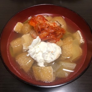 味噌汁にキムチとカッテージチーズを乗せて レシピ 作り方 By あーこ姐 クックパッド 簡単おいしいみんなのレシピが357万品