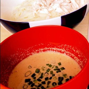 めんつゆとごまドレで簡単坦々つけ麺風素麺 レシピ 作り方 By そうジロー クックパッド 簡単おいしいみんなのレシピが354万品
