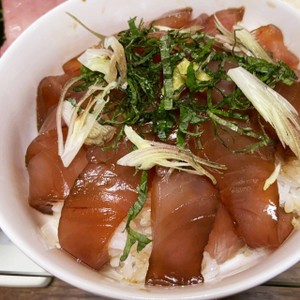 びんちょうまぐろの漬け丼 レシピ 作り方 By Filippa J クックパッド 簡単おいしいみんなのレシピが361万品