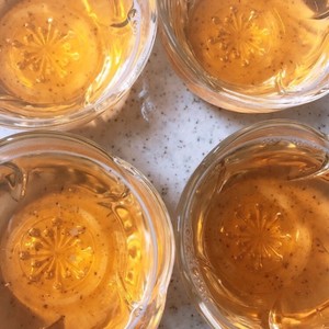 梅酒が余ったら 簡単梅酒ゼリー レシピ 作り方 By さーやgogo クックパッド 簡単おいしいみんなのレシピが352万品