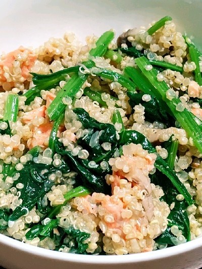 ほうれん草とキヌアのサラダのレシピ