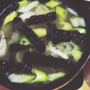 焼き海苔の味噌汁 鍋なしお手軽ver レシピ 作り方 By Norinaga クックパッド 簡単おいしいみんなのレシピが357万品