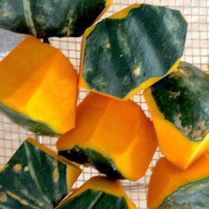 お食い初め かぼちゃ煮亀飾り切り レシピ 作り方 By のっぽの子 クックパッド 簡単おいしいみんなのレシピが354万品