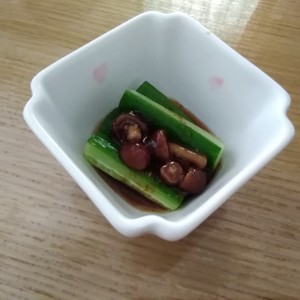 ポリポリ美味しい きゅうりとなめこの和物 レシピ 作り方 By Manmaruko クックパッド 簡単おいしいみんなのレシピが359万品